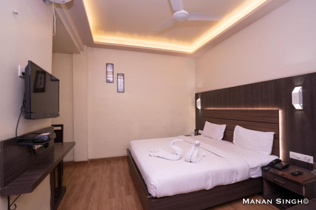 Hotel Samrat Jabalpur Dış mekan fotoğraf