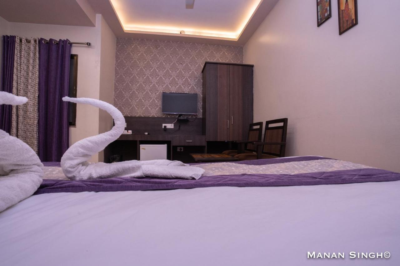 Hotel Samrat Jabalpur Dış mekan fotoğraf