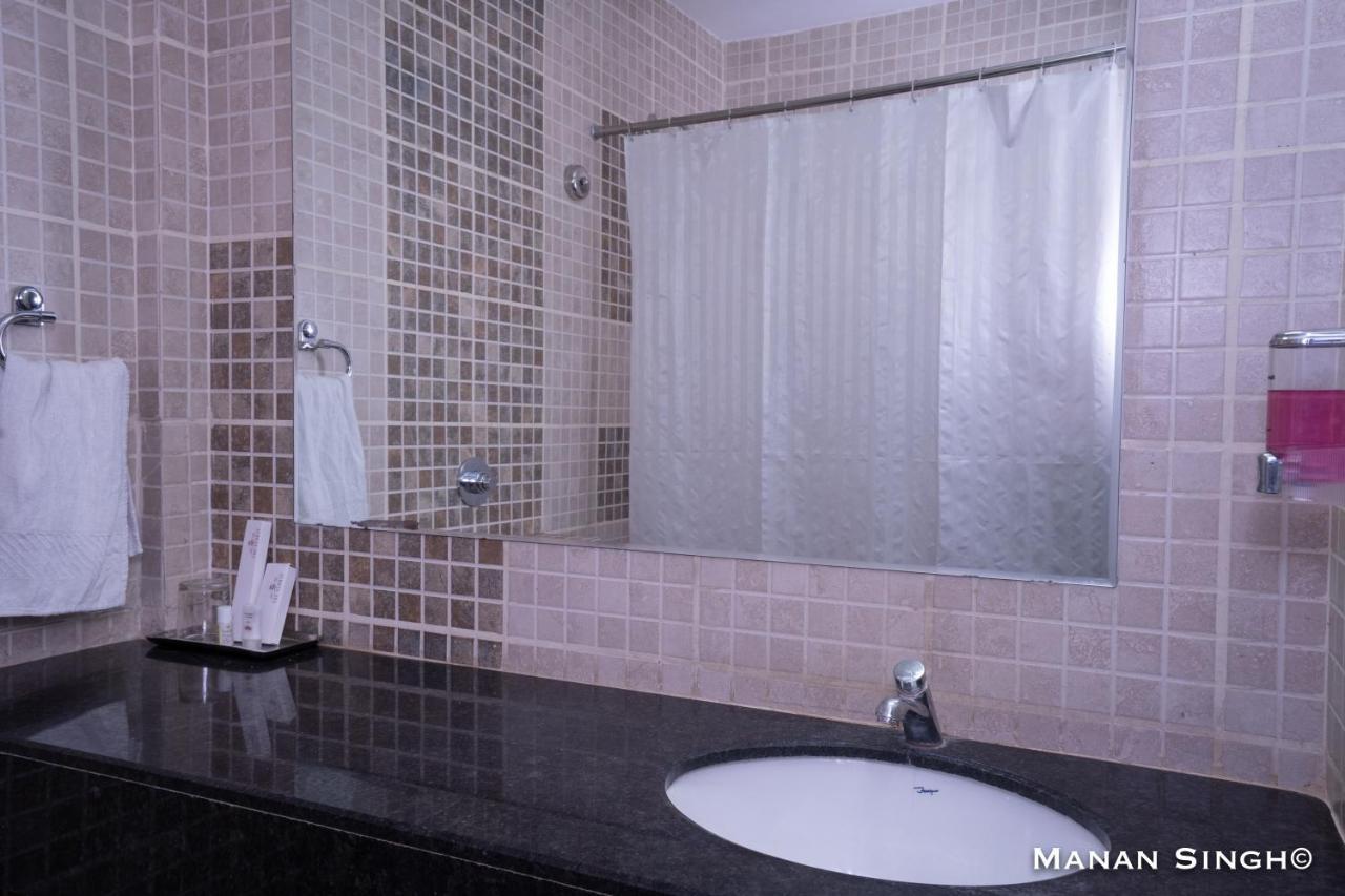 Hotel Samrat Jabalpur Dış mekan fotoğraf