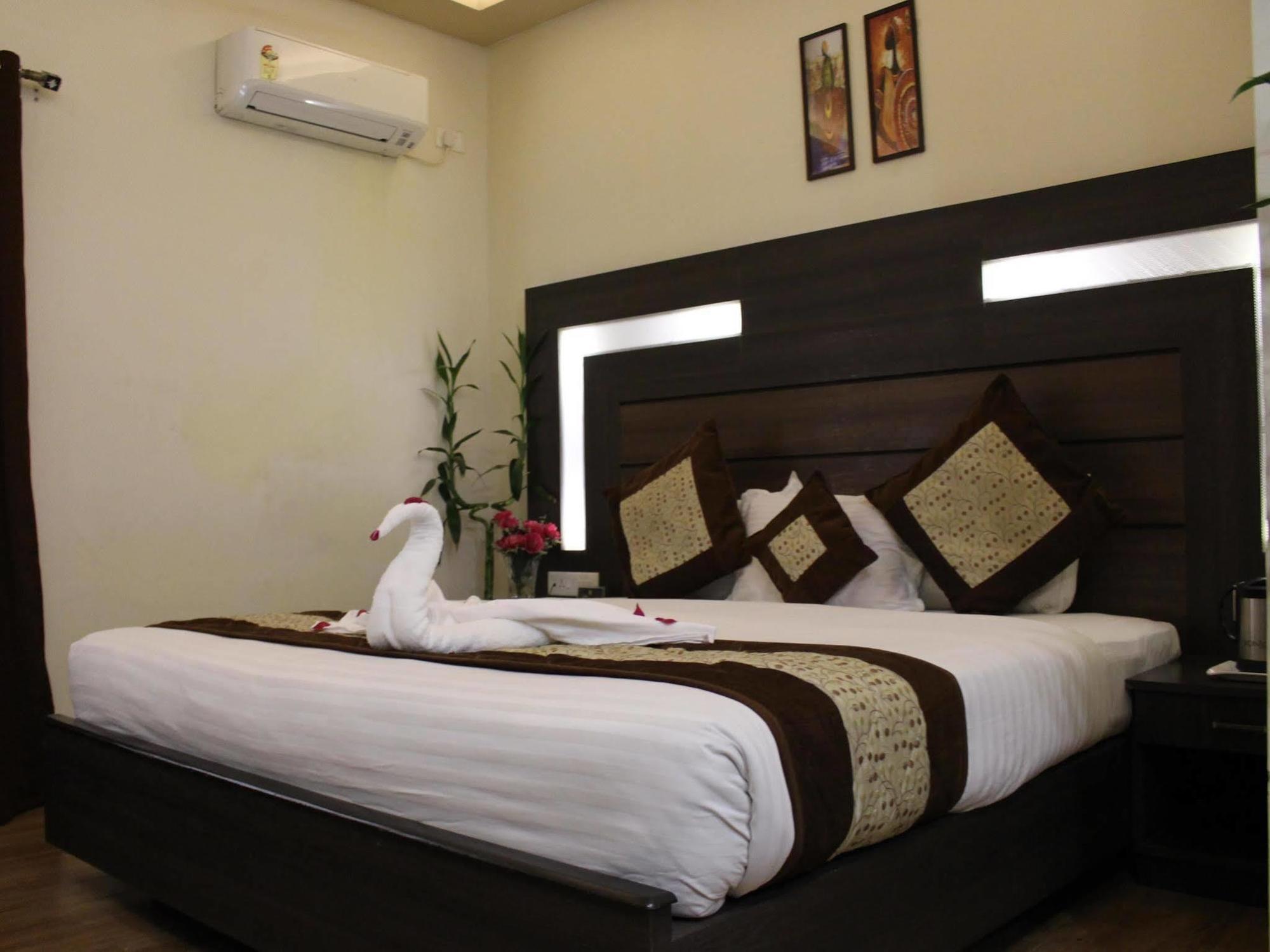 Hotel Samrat Jabalpur Dış mekan fotoğraf